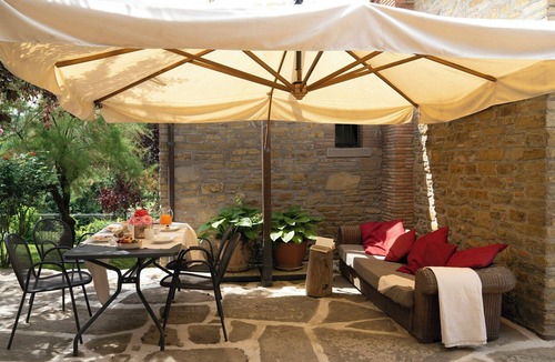 Arezzo Apartment | Stone Apartment among vineyards near Arezzo