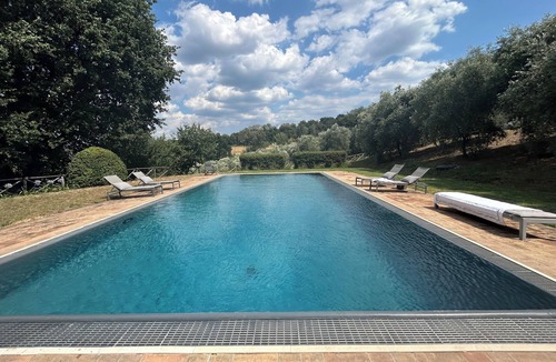 Montoro Villa | Stone farmhouse nestled in the Umbrian countryside