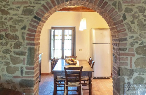 Panicale House | Stone villa overlooking Panicale vineyards
