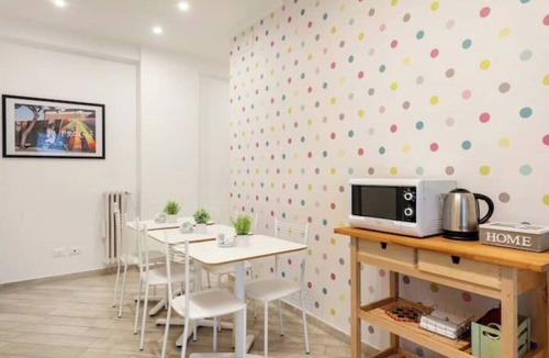 Quartiere XXI Pietralata Apartment | Street Art Roma | 3BR apartment | Near Tiburtina