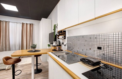 Aosta Apartment | Studio Apartment "Little House Aosta" with Wi-Fi