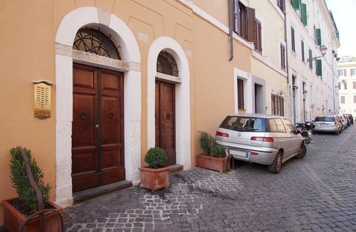 Trastevere Apartment | Studio apartment with pool in Trastevere