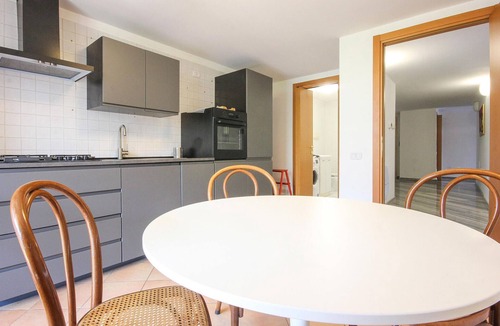 Nocera Superiore Apartment | Stunning apartment in Nocera Superiore with WiFi