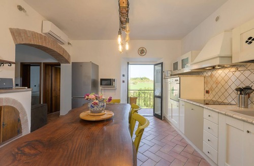 Ville di Corsano Apartment | Stunning apartment in Ville di Corsano with WiFi