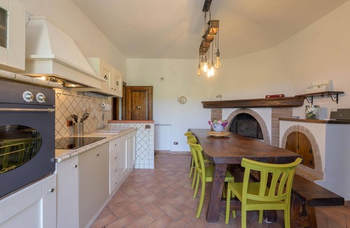 Ville di Corsano Apartment | Stunning apartment in Ville di Corsano with WiFi