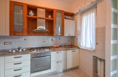 Genoa Apartment | Stunning apartment in Genova with WiFi