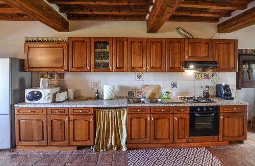 Partina Apartment | Stunning apartment in Bibbiena with swimming pool