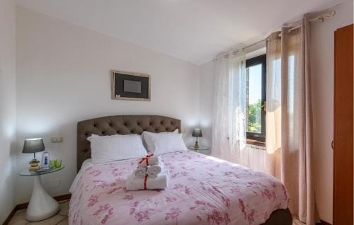 Montemonaco Apartment | Stunning Apartment In Montemonaco