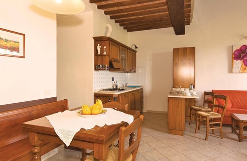 Pomarance Apartment | Stunning apartment in Pomarance PI with swimming pool