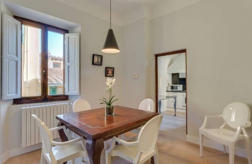 Santa Croce Apartment | Stunning Holiday Apartment in the Heart of Florence