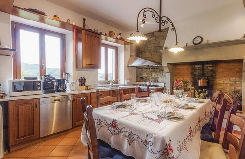 Pratovecchio House | Stunning home in Pratovecchio AR