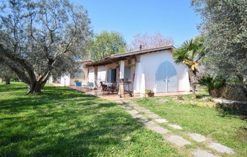 Pescia Romana House | Stunning Home In Pescia Romana With Wifi