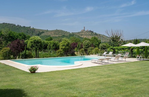 Pievuccia House | Stunning private villa for 7 people with private pool, WIFI, TV, patio and pets allowed