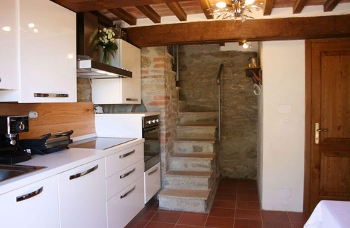 Subbiano Villa | Stunning private villa for 2 guests with A/C, private pool, WIFI and TV, close to Arezzo