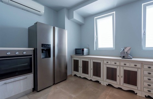 Vigliano d'Asti House | Stunning private villa for 10 people with private pool, WIFI, A/C, terrace and panoramic view