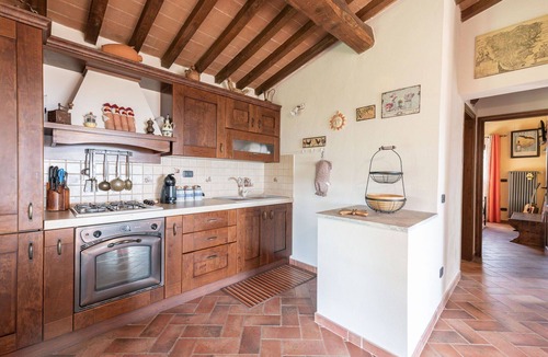 Sassofortino House | Stunning private villa for 5 people with WIFI, TV, terrace and panoramic view