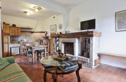 Roccastrada Villa | Stunning private villa for 8 guests with A/C, WIFI, private pool, TV and pets allowed