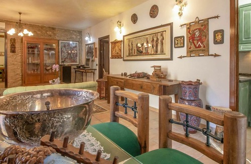 Casalini Villa | Stunning private villa for 7 people with WIFI, private pool, TV, patio, pets allowed and parking