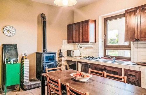 Picciano House | Stunning private villa for 6 people with WIFI, TV and pets allowed
