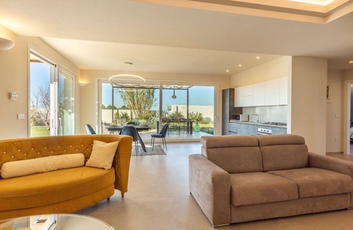 Nardo Villa | Stunning private villa for 6 people with A/C, WIFI, private pool, TV, patio and pets allowed