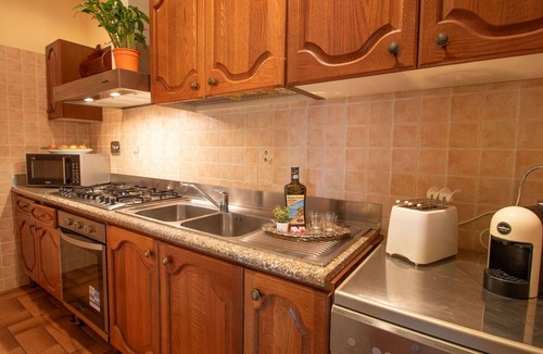 Casenuove Villa | Stunning private villa with A/C, WIFI, private pool, TV, patio, pets allowed and panoramic view