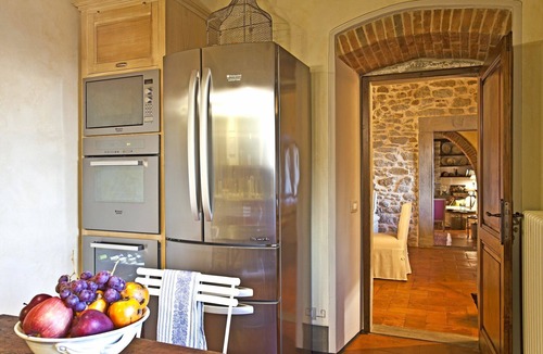 Cortona Villa | Stunning private villa for 8 people with A/C, WIFI, private pool, TV, veranda and panoramic view