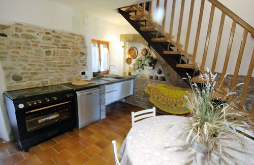Pesaro House | Stunning private villa for 8 guests with WIFI, TV, pets allowed and panoramic view