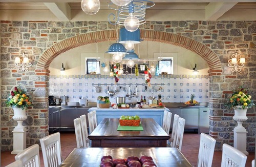 Poppi Villa | Stunning private villa with WIFI, private pool, TV, patio, pets allowed and panoramic view