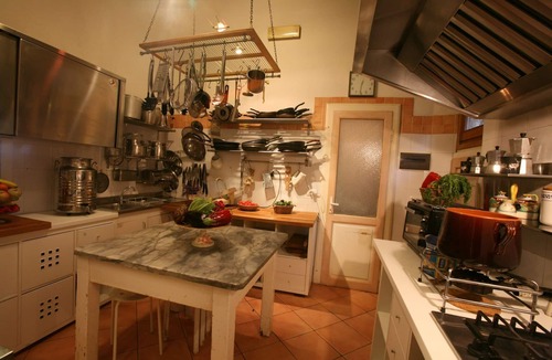 Cortona Villa | Stunning private villa with WIFI, private pool, A/C, TV, patio and panoramic view, close to Cort.