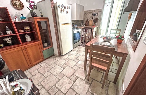 Mola di Bari House | Stunning villa for 2 guests with WIFI, A/C, TV and terrace