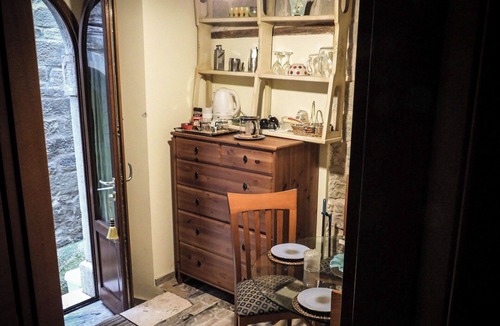 Roccafluvione Villa | Stunning villa for 14 people with WIFI, TV and pets allowed, close to Ascoli Piceno