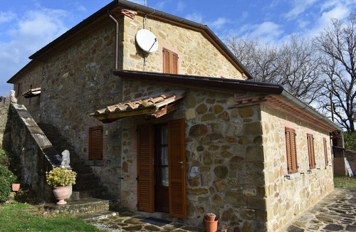 Volerrano Villa | Stunning villa for 7 people with pool, WIFI