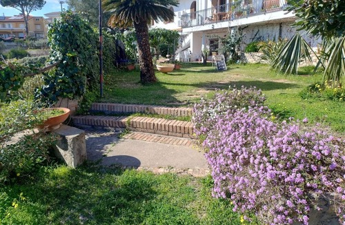 Soverato Apartment | Stupendo Appartamento con Giardino, Posto Auto e Vista Sulla Baia di Soverato