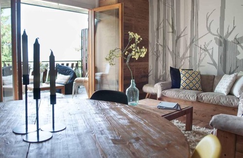 Sauze d'Oulx Apartment | Stylish and roomy mountain retreat for families
