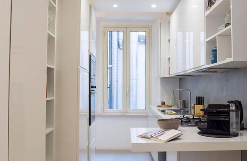 Pescara Apartment | Stylish Apartment Poerio