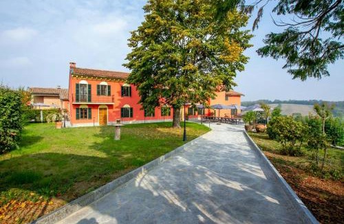 Fubine House | Stylish Villa In Its Own Vineyard With Pool