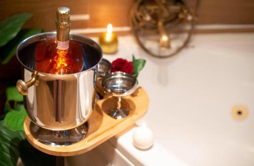 Aversa Bed & Breakfast | Suite Room Con Vasca Idromassaggio