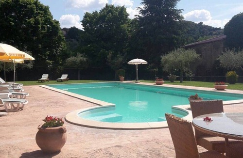 Guzman Villa | Summer Country Resident Villa Near Historic Town