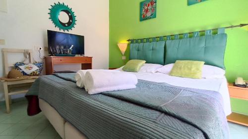 Forio Bed & Breakfast | Summer Vibes B&B
