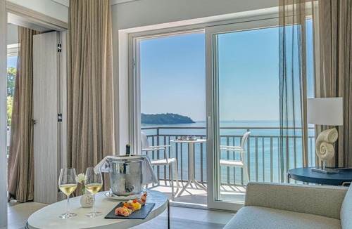 Gaeta Hotel | Summit Hotel