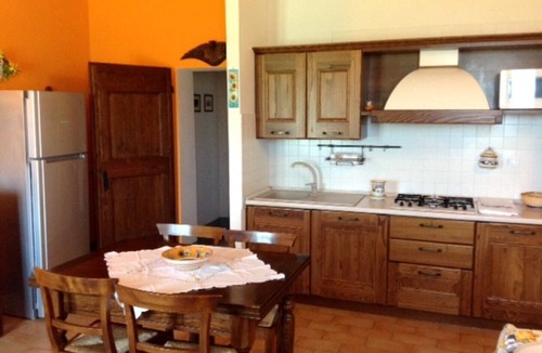 Stacciola Apartment | SUNFLOWER 4 km from the sea with swimming pool for 2+2 people