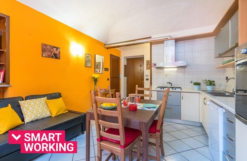 Vanchiglietta Apartment | Sunny Apartment by Wonderful Italy