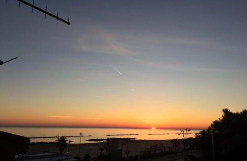 Montesilvano Apartment | Sunrise Beach House - Sea view