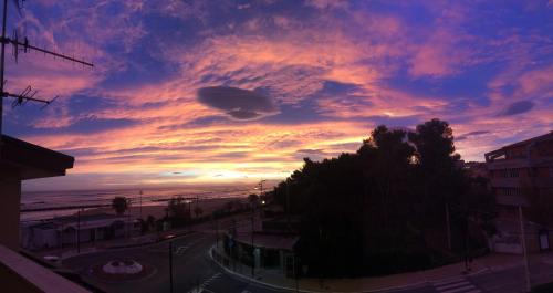 Montesilvano Apartment | Sunrise Beach House - Sea view