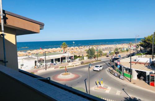 Montesilvano Apartment | Sunrise Beach House - Sea view
