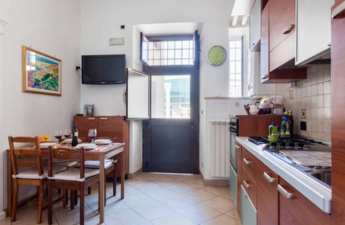 Vatican Apartment | Sweet Vatican Apartment