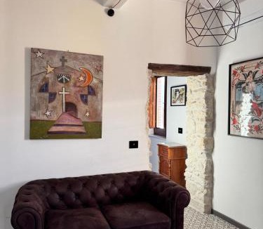 Martone Apartment | Tattoo Home