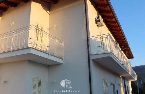 Roccadaspide Bed & Breakfast | TENUTA BILUCCIO B & B