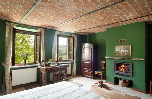 Castel Boglione House | Tenuta Cà dei Mandorli