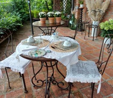 Bramairate Bed & Breakfast | Tenuta degli Angeli Rossi